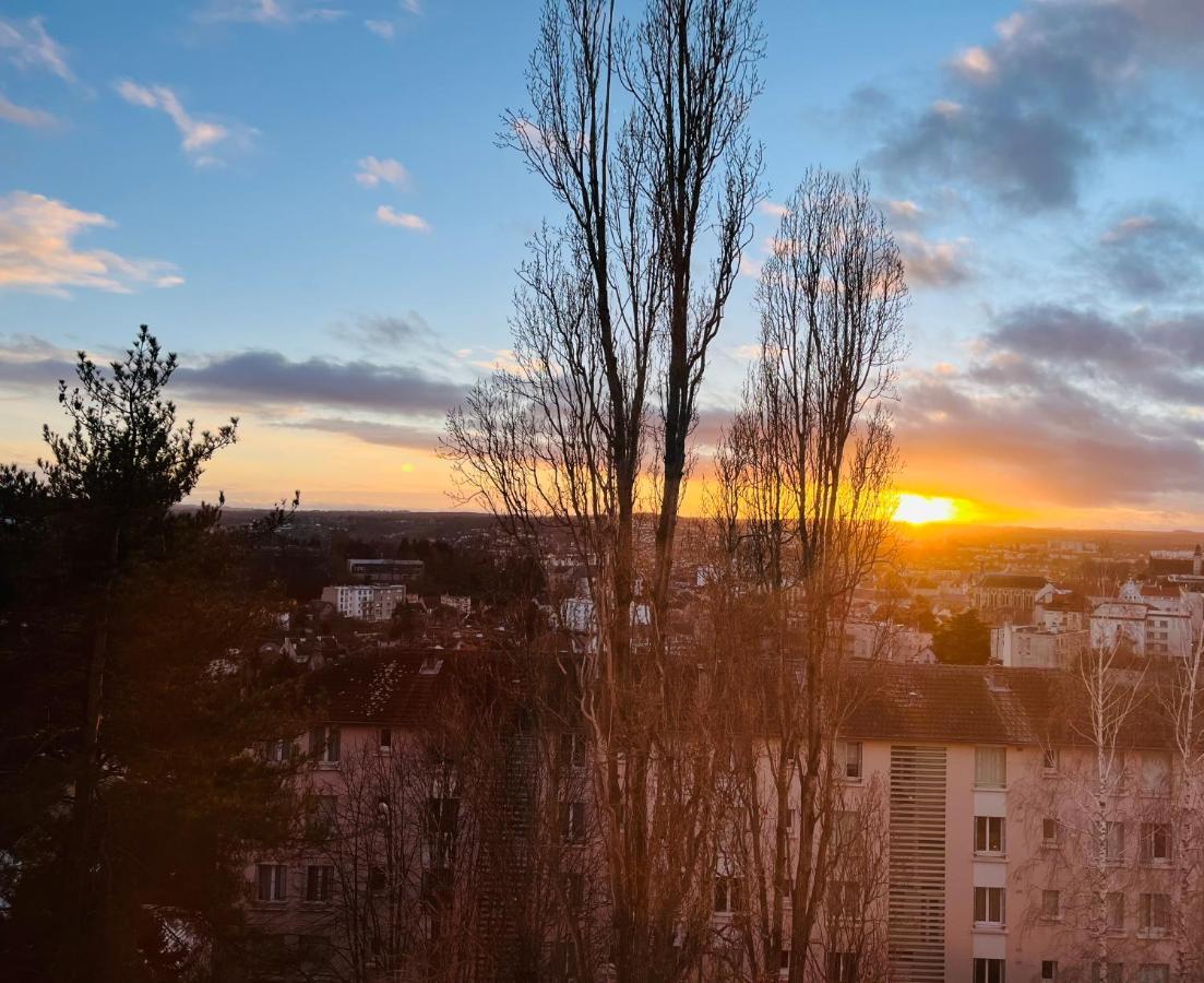 "Le Savanna" Magnifique T3 Montlucon Centre - Hopital - Parking Gratuit מראה חיצוני תמונה