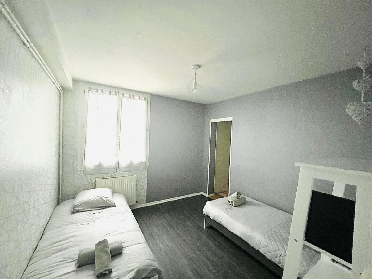 "Le Savanna" Magnifique T3 Montlucon Centre - Hopital - Parking Gratuit מראה חיצוני תמונה
